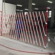 Aluminium Barrier Red and White Aluminium Barrier Red and White