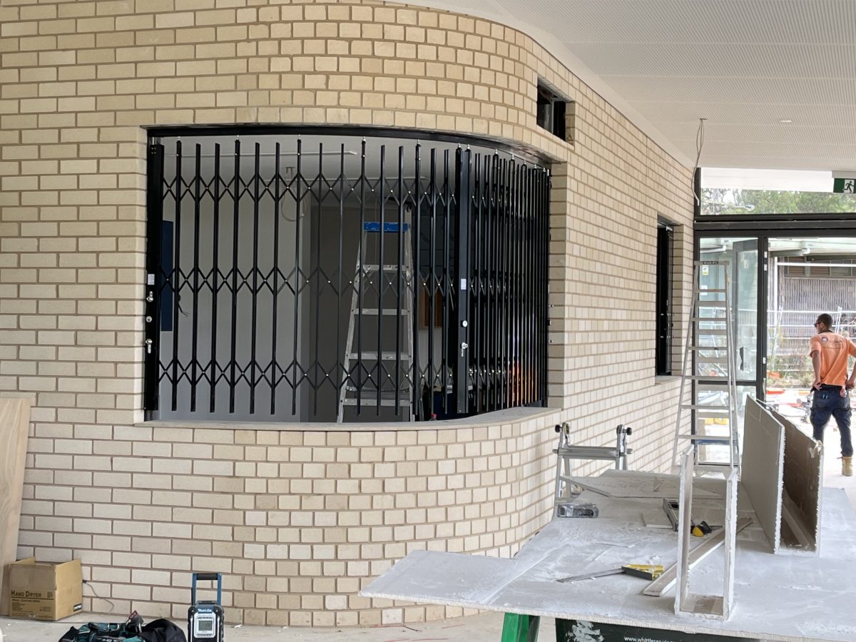 Curved Security Gates - Retail & Commercial melbourne