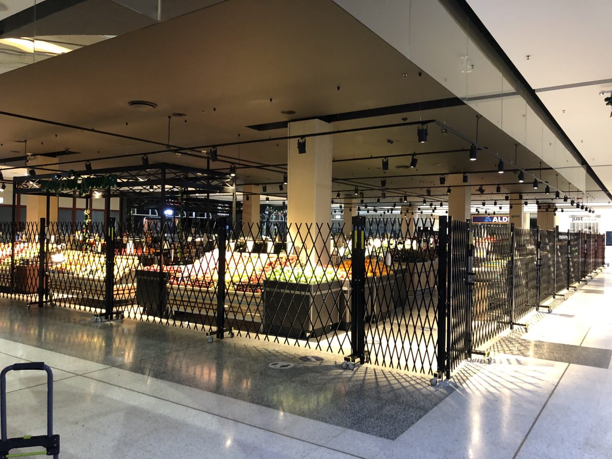 mobile trackless barriers