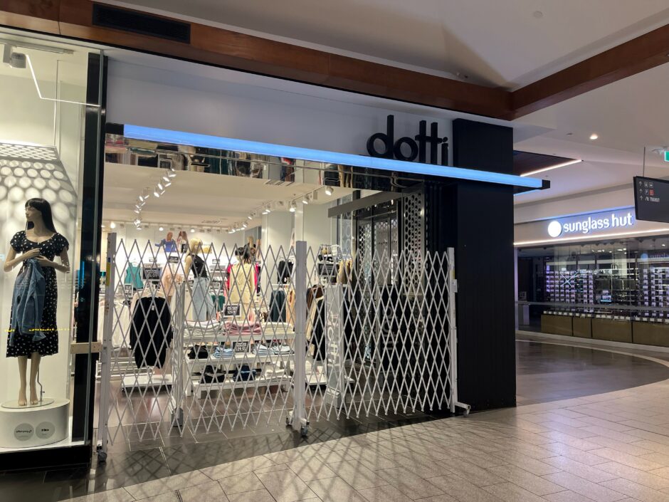 Emergency Expandable Barriers for Hire or Rental dotti