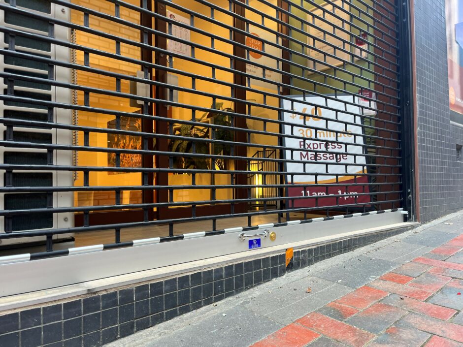 Aluminium Security-Grilles Installed in Melbourne’s CBD